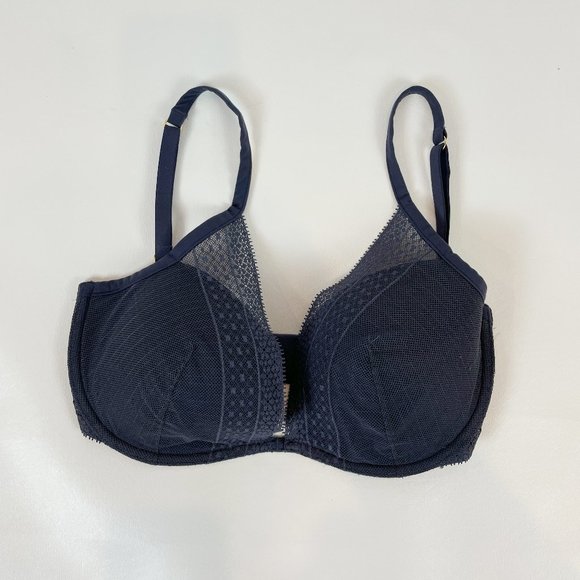 NWOT Victoria's Secret Bra 32DDD Incredible Plunge Blue Lace - Picture 1 of 9